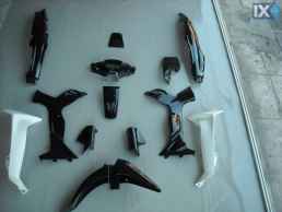 ΚΟΣΤΟΥΜΙ ΑΡΙΣΤΗΣ ΠΟΙΟΤΗΤΟΣ ΚΑΙ ΕΦΑΜΙΛΗΣ ΕΦΑΡΜΟΓΗΣΜΕ ΑΥΤΟ ΤΟΥ ΕΡΓΟΣΤΑΣΙΑΚΟΥ,ΜΑΛΑΙΣΙΑΣ ΓΙΑ YAMAHA Z 125